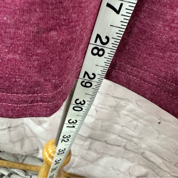 NWT boutique Women's Casual Maroon tee shirt tunic Top twist knot hem - Picture 4 of 12